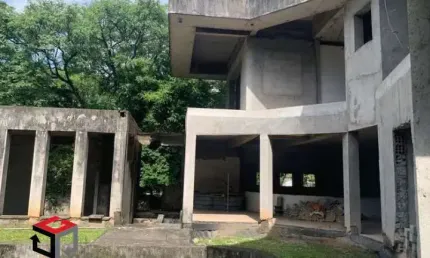 Casa com 800m² com piscina - Bairro Boaçava - São Paulo - SP .