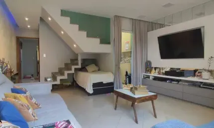 Sobrado à venda 3 quartos 3 suítes 4 vagas Pires - Santo André - SP