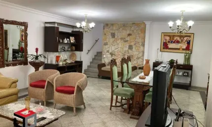 Casa à venda 3 quartos 1 suíte 2 vagas Jardim Santa Cruz (Sacomã) - São Paulo - SP