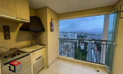 Apartamento amplo com 85m² localizado na Vila América em Santo André/SP.