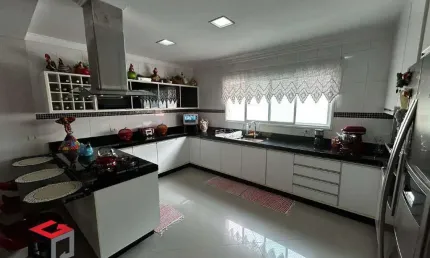 Sobrado á venda 3 quartos 3 suítes 5 vagas Assunção - São Bernardo do Campo/SP