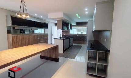 Sobrado à venda 3 quartos 3 suítes 4 vagas Curuçá - Santo André - SP