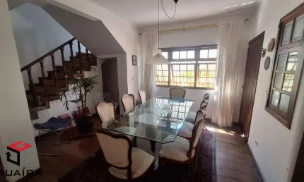 Sobrado à venda 3 quartos 1 suíte 5 vagas Independência - São Bernardo do Campo - SP