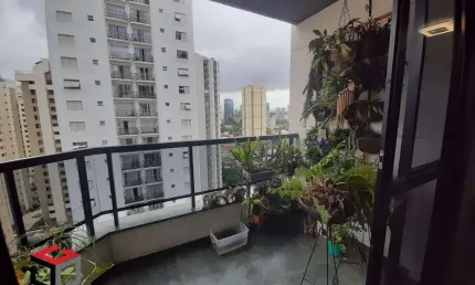 Apartamento á venda - 3 dormitórios - 1 suíte - 2 vagas