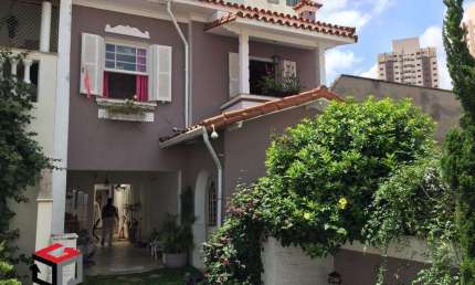 Casa de 218m² localizada no Bairro Cambuci em São Paulo - SP