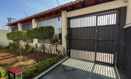 Sobrado amplo com 216 m² localizado no bairro planalto paulista em são paulo/sp.