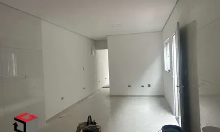 Sobrado à venda 3 quartos 4 vagas Assis Brasil - Mauá - SP