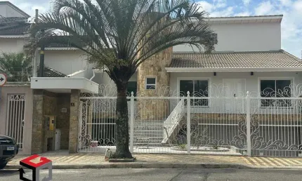 Sobrado à venda 4 quartos 3 suítes 8 vagas Dos Pássaros - São Bernardo do Campo - SP