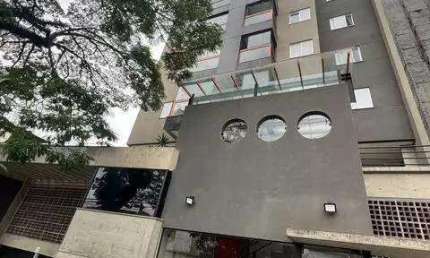 Apto semi mobiliado com varanda Gourmet, 2 quartos 1 suíte e 2 vagas