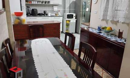 Sobrado 227 m² Localizado No Bairro Guiomar Santo André - SP