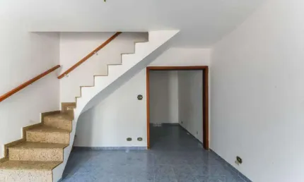 Casa com 2 quartos à venda na Rua Tenente Azevedo, 256, Cambuci, São Paulo