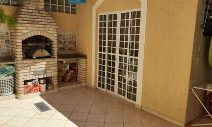 Sobrado com 145m² localizado no Bairro Ipiranga em São Paulo- SP.