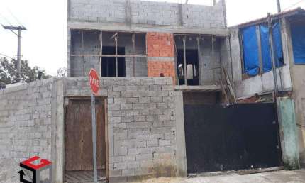 Sobrado à venda 2 quartos 2 suítes 2 vagas Pires - Santo André - SP