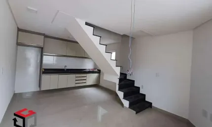 Sobrado à venda 2 quartos 2 vagas Santo Antônio - Santo André - SP