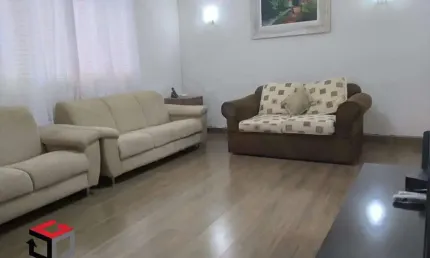 Sobrado com 163 m² localizado no Bairro Cambuci em São Paulo - SP.