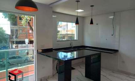 Sobrado à venda 2 quartos 1 suíte 2 vagas no Bairro Utinga - Santo André - SP
