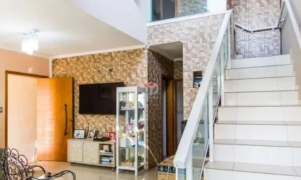 Sobrado à venda 4 quartos 1 suíte 2 vagas Guiomar - Santo André - SP