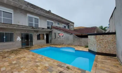Morar com conforto e espaço: sobrado 580m no Parque dos Pássaros