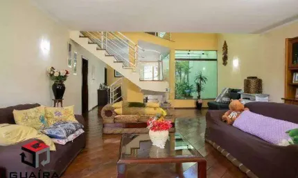Sobrado à venda 3 quartos 1 suíte 5 vagas Independência - São Bernardo do Campo - SP