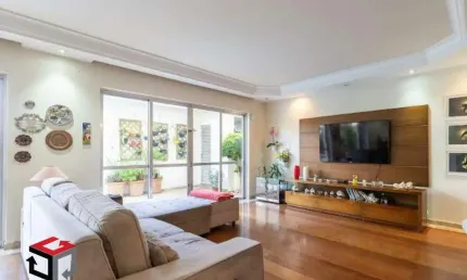 Belíssima casa sobrado á venda com 363m² na granja julieta.
