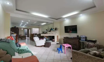 Sobrado- 300m², localizado no bairro aclimação- são paulo- sp.