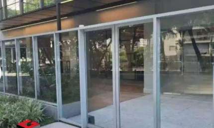 Conj. Comercial para aluguel 4 vagas Liberdade - São Paulo - SP