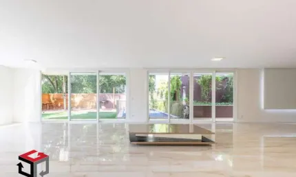 Belíssima casa á venda de alto padrão com 680m²no Brooklin Velho