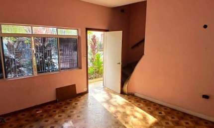 Sobrado à venda 5 quartos 1 suíte 6 vagas Curuçá - Santo André - SP
