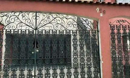 Casa à venda 2 quartos 2 vagas Jaçatuba - Santo André - SP