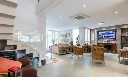 Belíssima casa de alto padrão á venda com 4 quartos no jardim cordeiro.