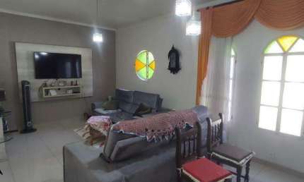 Casa à venda 4 quartos 2 suítes 7 vagas Campestre - Santo André - SP