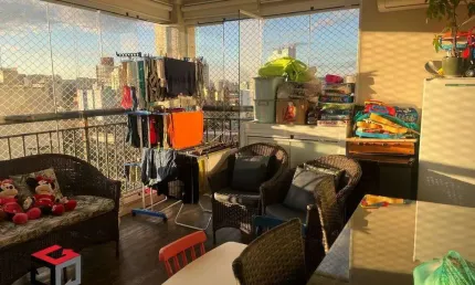 Apartamento com 3 quartos à venda na Rua Jeroaquara, 406, Vila Romana, São Paulo