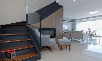 Excelente cobertura duplex mobiliada á venda com 154m² no Brooklin.