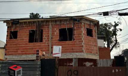 Sobrado à venda 2 quartos 2 vagas Das Maravilhas - Santo André - SP