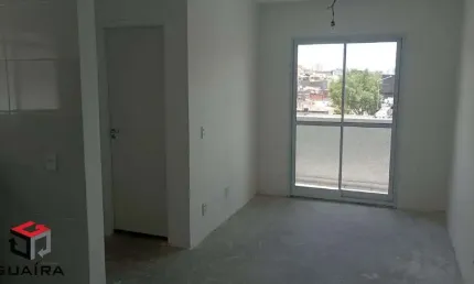 Apartamento 35 m² próximo metrô Jabaquara, 1 quarto, sala com varanda, banheiro, lavanderia. sem vagas e sem elevador.