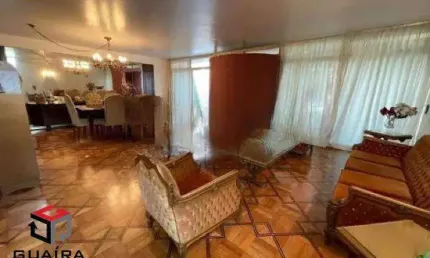 Espaçoso sobrado á venda com 600m² no planalto paulista.