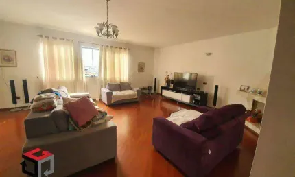 Sobrado à venda 4 quartos 4 vagas Centro - Diadema - SP