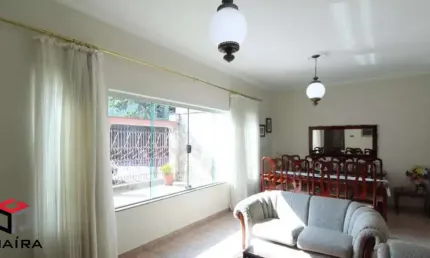 Casa térrea á venda com 3 dormitórios sendo 1 suíte e 7 vagas no Santa Maria - São Caetano do Sul/SP