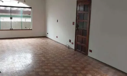 Sobrado à venda 3 quartos 1 suíte 4 vagas Gonçalves - São Bernardo do Campo - SP