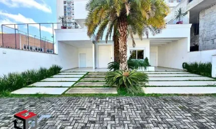 Sobrado à venda 3 quartos 3 suítes 4 vagas Cerâmica - São Caetano do Sul - SP