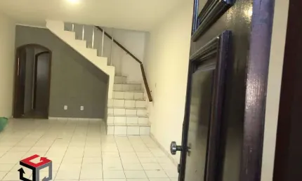 Sobrado para aluguel 3 quartos 2 vagas Valparaíso - Santo André - SP