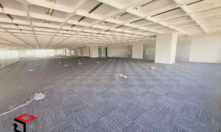 Conjunto Comercial Alto Padrão com 15 Salas, 28 Vagas e Estrutura Completa em Complexo Corporativo na Marginal Pinheiros