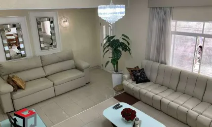 Sobrado à venda 4 quartos 1 suíte 2 vagas Curuçá - Santo André - SP