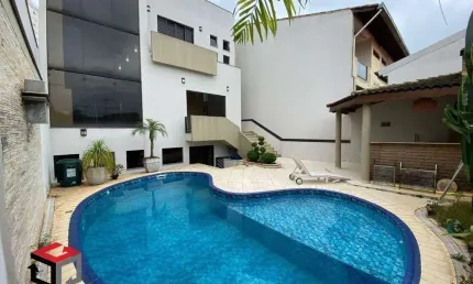 Sobrado à venda 4 quartos 2 suítes 4 vagas Olímpico - São Caetano do Sul - SP