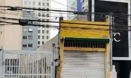 Barracão / Galpão / Depósito à venda na Avenida Chibarás, 422, Moema, São Paulo
