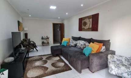 Casa com 380 m² Localizado no Bairro Campestre em Santo André.