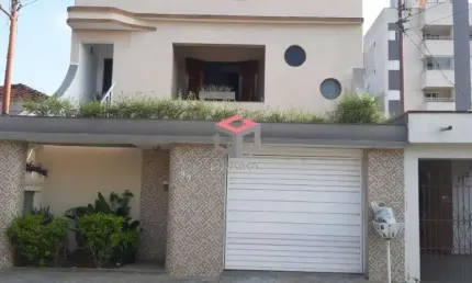 Sobrado com 462m² localizado no Bairro Santa Terezinha em Santo André - SP.