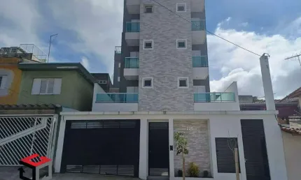 Cobertura sem condomínio com elevador na vila Alzira 02 quartos 1 com suíte e 1 vaga
