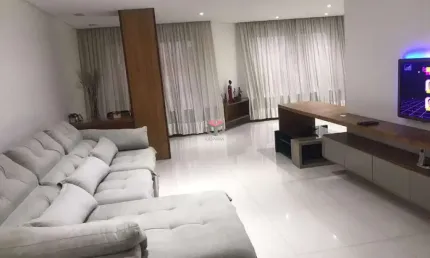 Sobrado à venda 3 quartos 3 suítes 4 vagas Anchieta - São Bernardo do Campo - SP