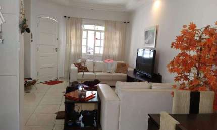 Casa à venda 3 quartos 1 suíte 6 vagas Jordanópolis - São Bernardo do Campo - SP